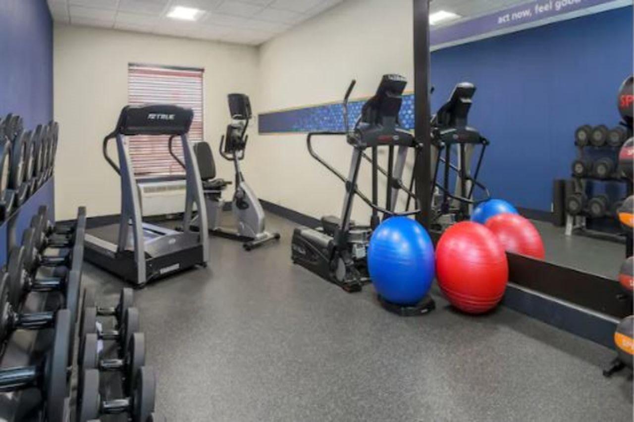 Hampton Inn & Suites West Haven Luaran gambar